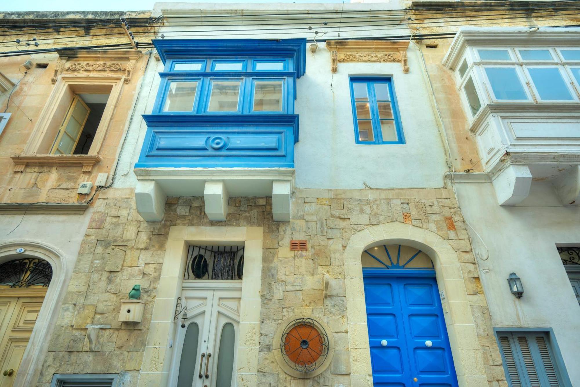 Seaview Sliema 30 Seconds To High Street & Ferry, 2X Double En-Suite Bedrooms, Modern Whole Traditional Townhouse, Kitchen, Living Area, & Roof Terrace Exterior foto