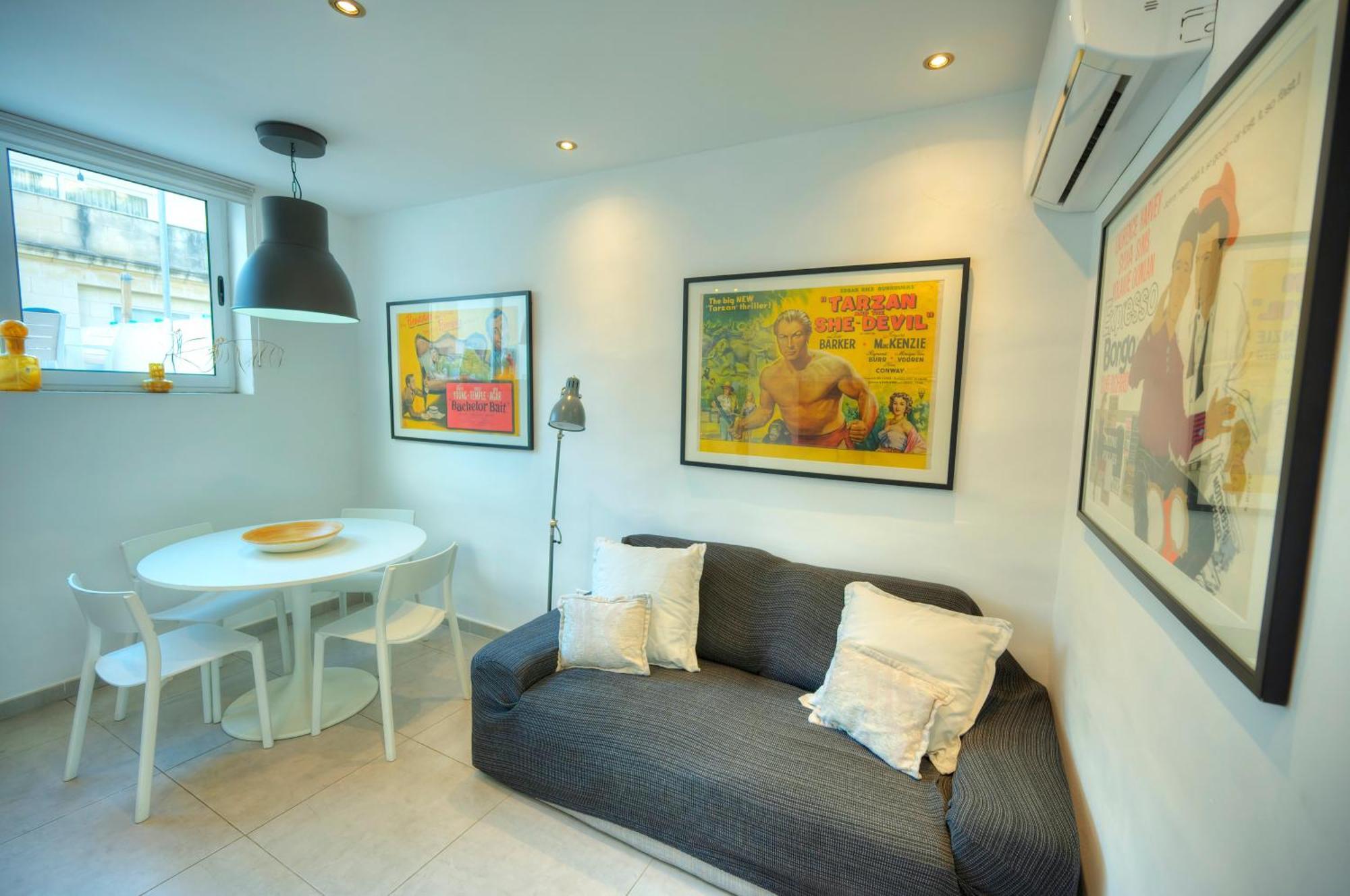 Seaview Sliema 30 Seconds To High Street & Ferry, 2X Double En-Suite Bedrooms, Modern Whole Traditional Townhouse, Kitchen, Living Area, & Roof Terrace Exterior foto