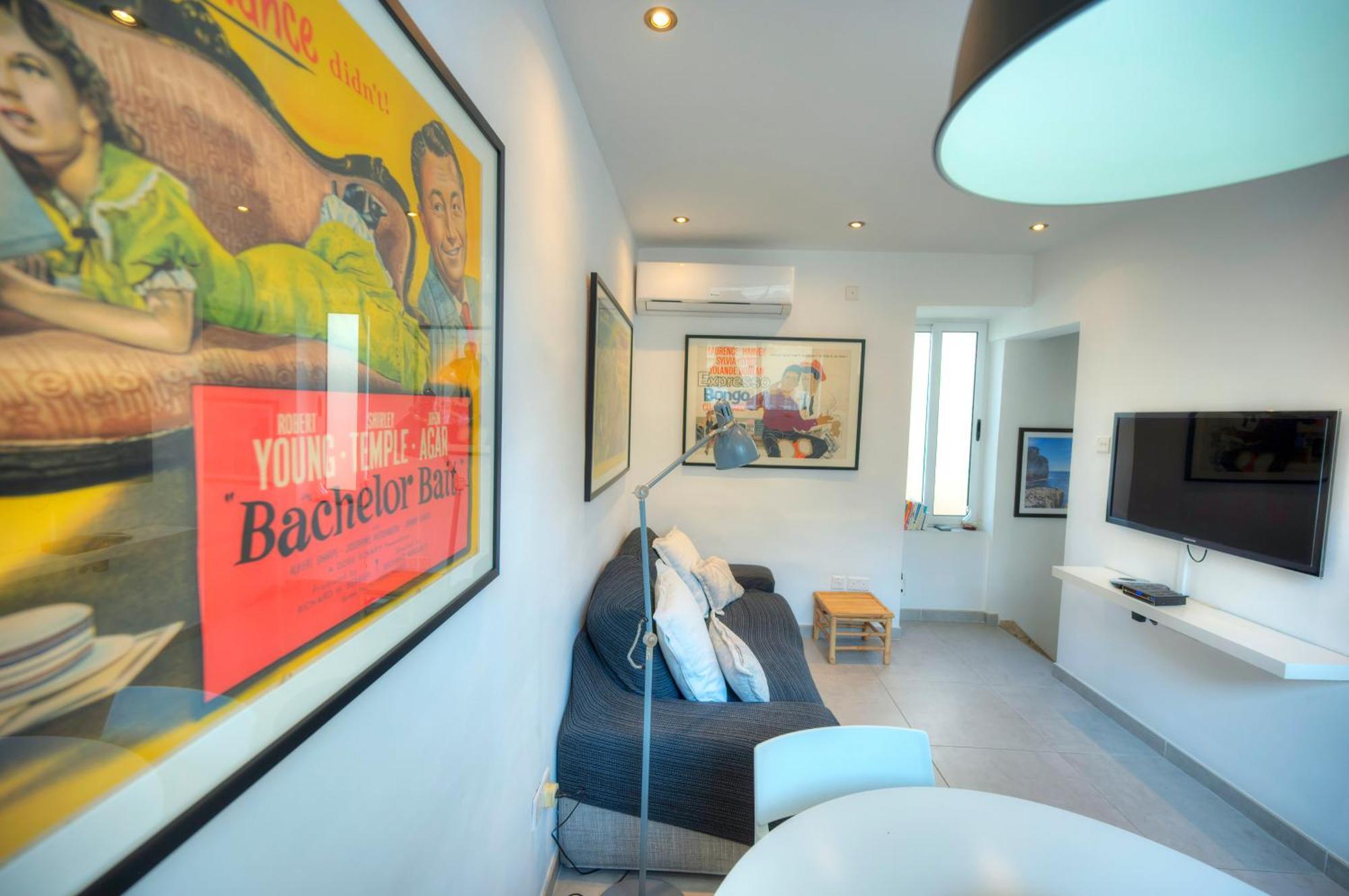 Seaview Sliema 30 Seconds To High Street & Ferry, 2X Double En-Suite Bedrooms, Modern Whole Traditional Townhouse, Kitchen, Living Area, & Roof Terrace Exterior foto