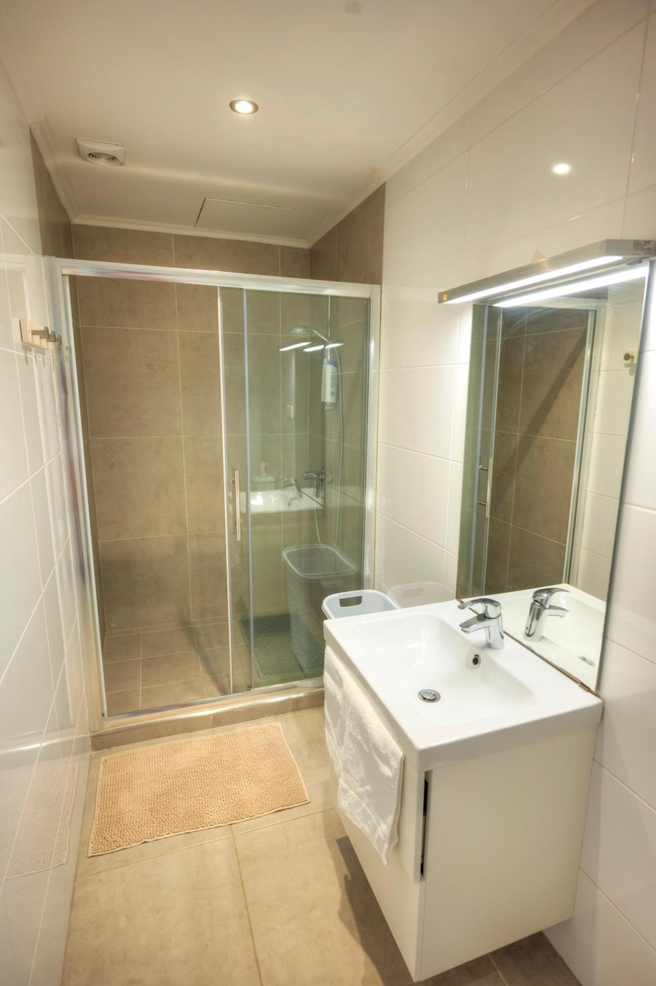 Seaview Sliema 30 Seconds To High Street & Ferry, 2X Double En-Suite Bedrooms, Modern Whole Traditional Townhouse, Kitchen, Living Area, & Roof Terrace Exterior foto